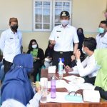 Lurah dan RT RW, Gerakkan Masyarakat Untuk Divaksin
