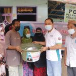 Maknai Hari Kesehatan ke-57, Dikes Santuni Ahli Waris Korban Banjir