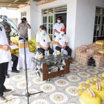 Gubernur Bantu Korban Banjir di Tabongo