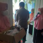 Dulut Bagikan Masker Gratis Secara Dor to Dor
