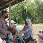 Polres Bone Bolango Gelar Vaksinasi Lansia Secara Door To Door