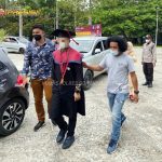 Polisi Kawal Ketat Satu Mahasiswa UNG Saat Ikut Wisuda
