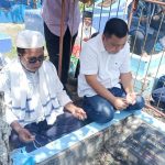 Hendra Ziarahi Makam Jaton