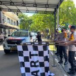 Kapolda Gorontalo Irjen Pol Akhmat  Wiyagus Serahkan 3.500 Paket Sembako 