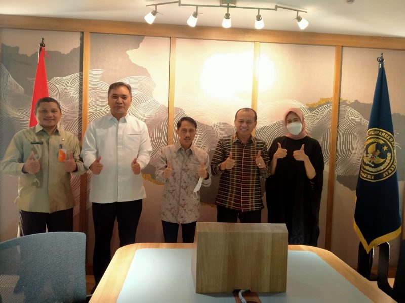 Kesiapan FPDL November nanti coba dikoordinasikan dengan Kemenparekraf RI di Jakarta. Langkah Bupati untuk menggeliatkan perekonomian daerah. (Foto:dok)