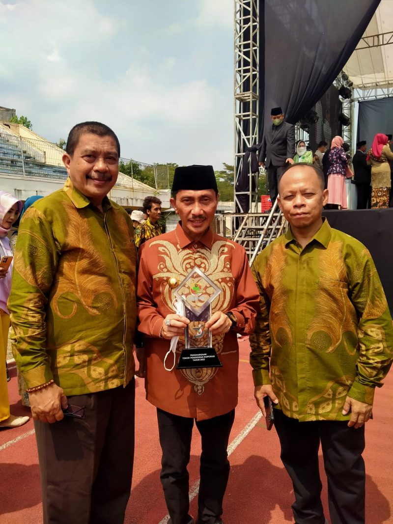 Di Provinsi Gorontalo Nelson Pomalingo satu - satunya kepala daerah untuk tingkat Kabupaten beroleh penghargaan tersebut. (Foto:dok)