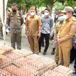 Jelang Lebaran Idul Adha.Warga ‘Serbu’ Pasar Murah Pempro