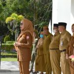 Wabup Bone Bolango Merlan Uloli Ajak Warga Kibarkan Bendera Merah Putih