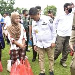 Warga Kelurahan Kayu Merah, Limboto. Serbu Pasar Murah Pemprov Gorontalo