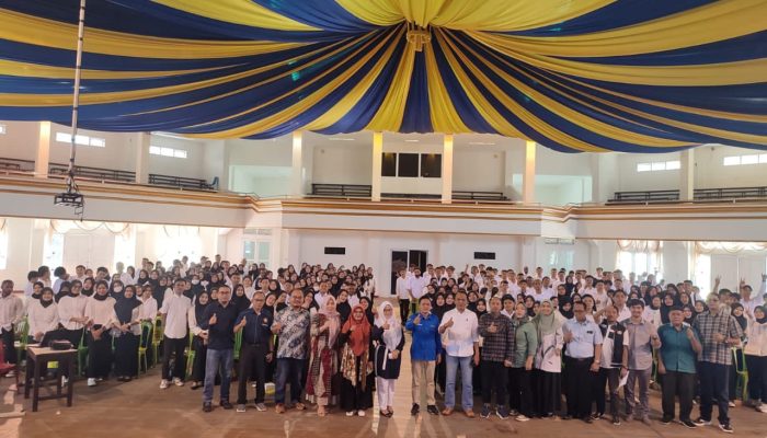 Mulai Hari Ini, 274 Mahasiswa UG Mengabdi di 3 Kabupaten