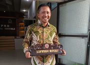 Para Aleg DPRD Kabgor Bawa Pulang Papan Nama. Kenangan 5 Tahun sebagai Wakil Rakyat