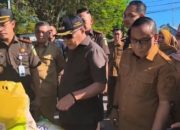 Bupati Tinjau Pasar Murah Kayubulan, Pantau Lonjakan Harga Pangan