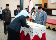 Adhan Siap Coret Pejabat Bermasalah