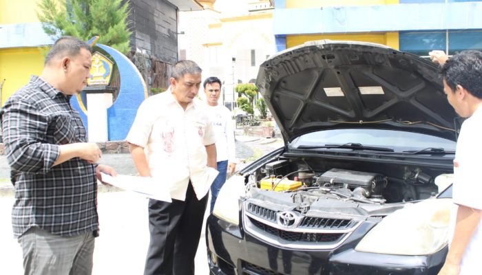 Rektor Unigo Sidak Kendaraan Dinas, Tekankan Perawatan