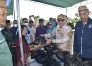 Bupati Sofyan  Terus Salurkan Bahan Pokok Bersubsidi di Kabgor