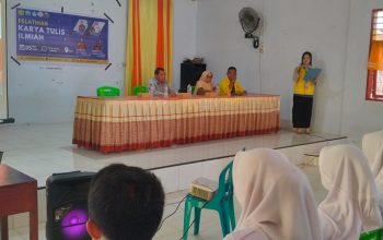 Siswa SMAN 1 Tapa Dilatih Menulis Karya Ilmiah