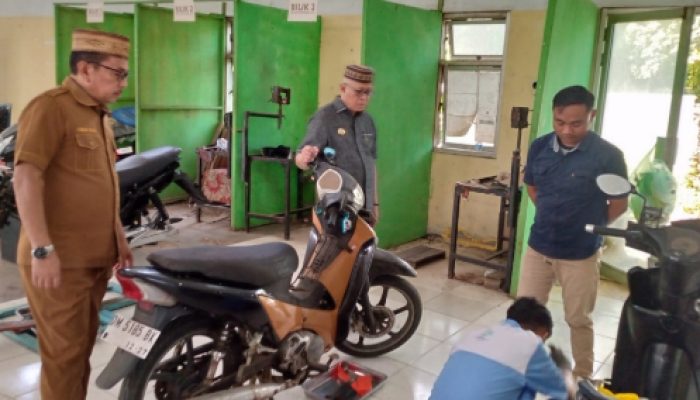 SP Tinjau BLK Limboto. Cetak Tenaga Kerja Siap Pakai