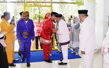 Bupati Wabup Sambut Adat Mopotilolo Walikota Jakarta Selatan Syafrin Liputo