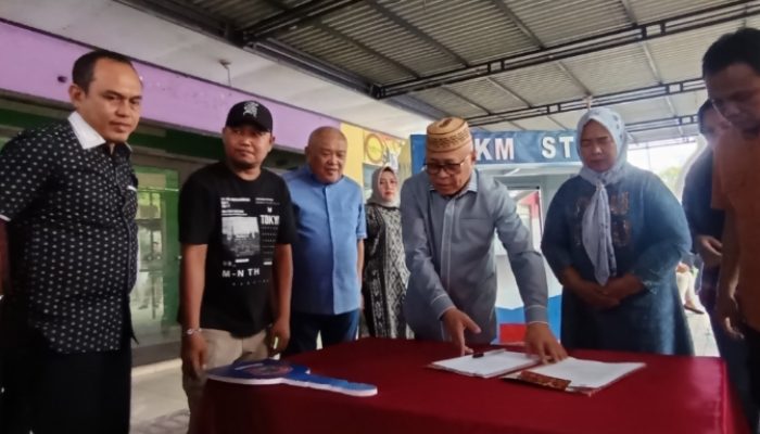 Dorong UMKM, Pemda Kabgor Salurkan Bantuan Booth Tahap 2 bagi Warga