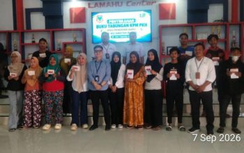 BRI Limboto Percepat Penyaluran Buku-Kartu KKS bagi Penerima Bantuan PKH di Telaga Biru dan Boliyohuto