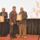 Dosen FEB Unigo Dr Yakup Raih Best Presenter di FMI XVIII Surabaya