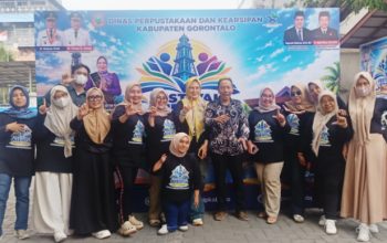 Abd. Waris Hebat, Dinas Perpustakaan Hidup Lagi