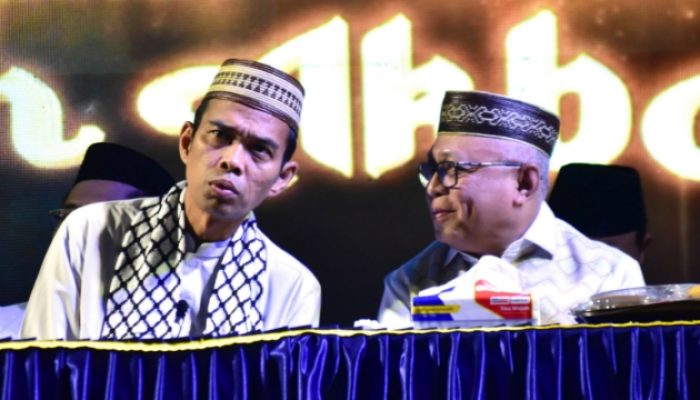 Bupati Sofyan dan Ust. Abdul Somad Ajak Warga Bacakan Alfatihah untuk Alm. RG